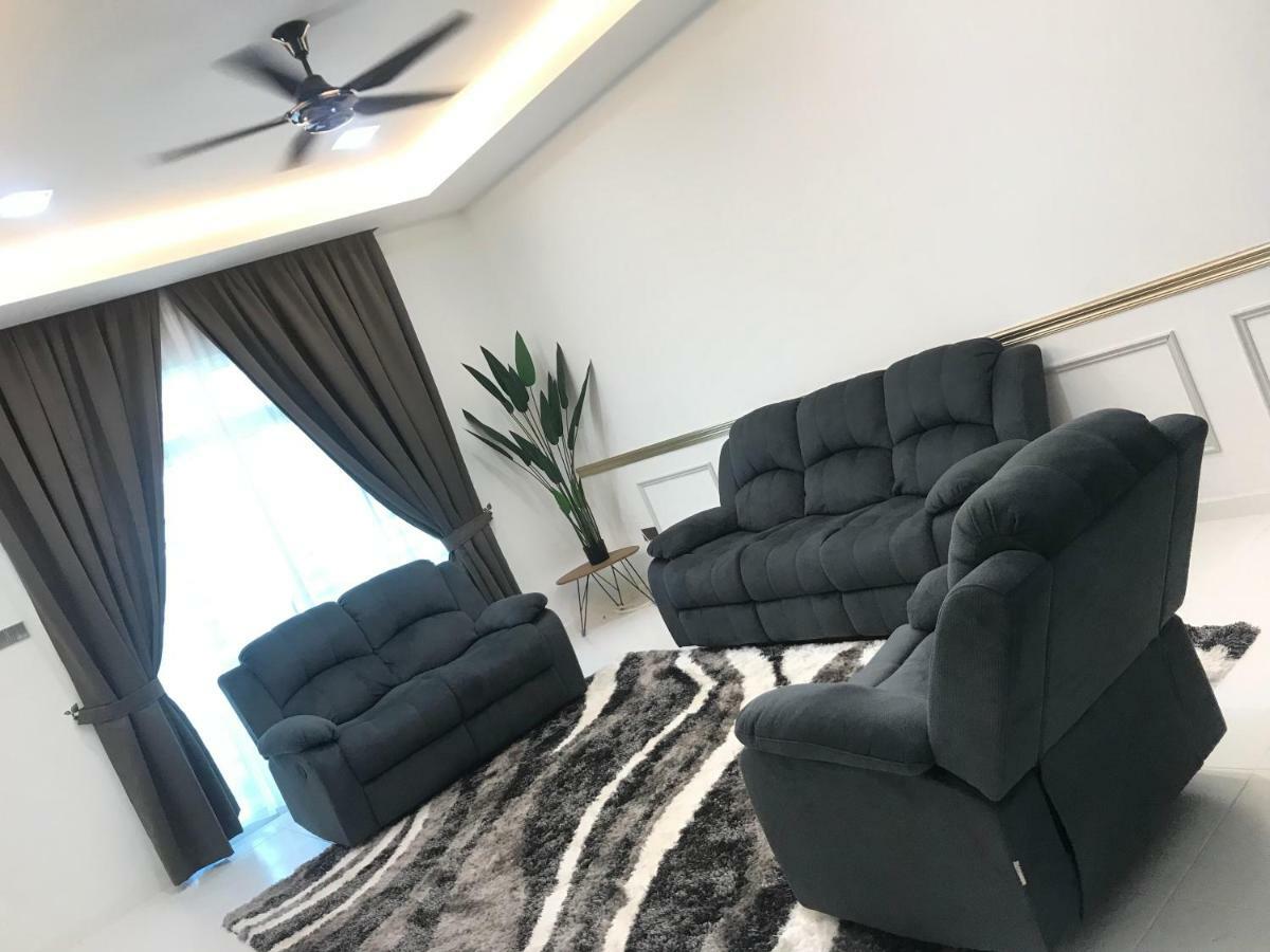 Nrl'S Cozy Guesthouse كوتا بْهارو المظهر الخارجي الصورة