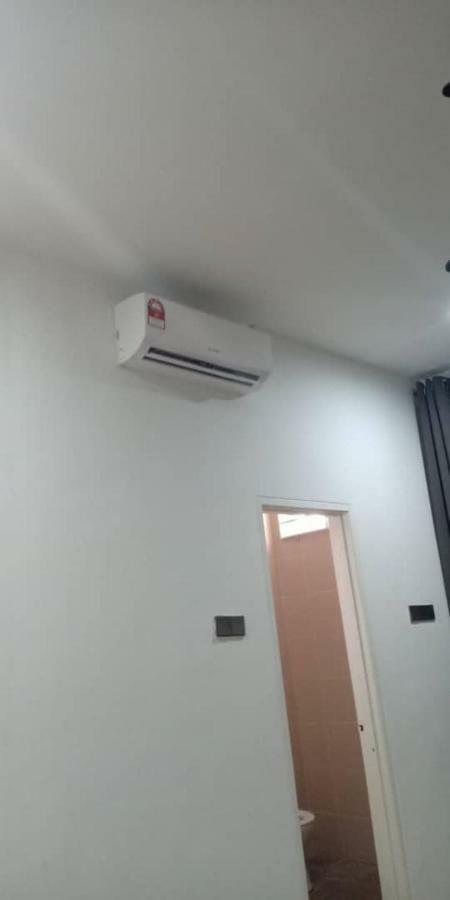 Nrl'S Cozy Guesthouse كوتا بْهارو المظهر الخارجي الصورة
